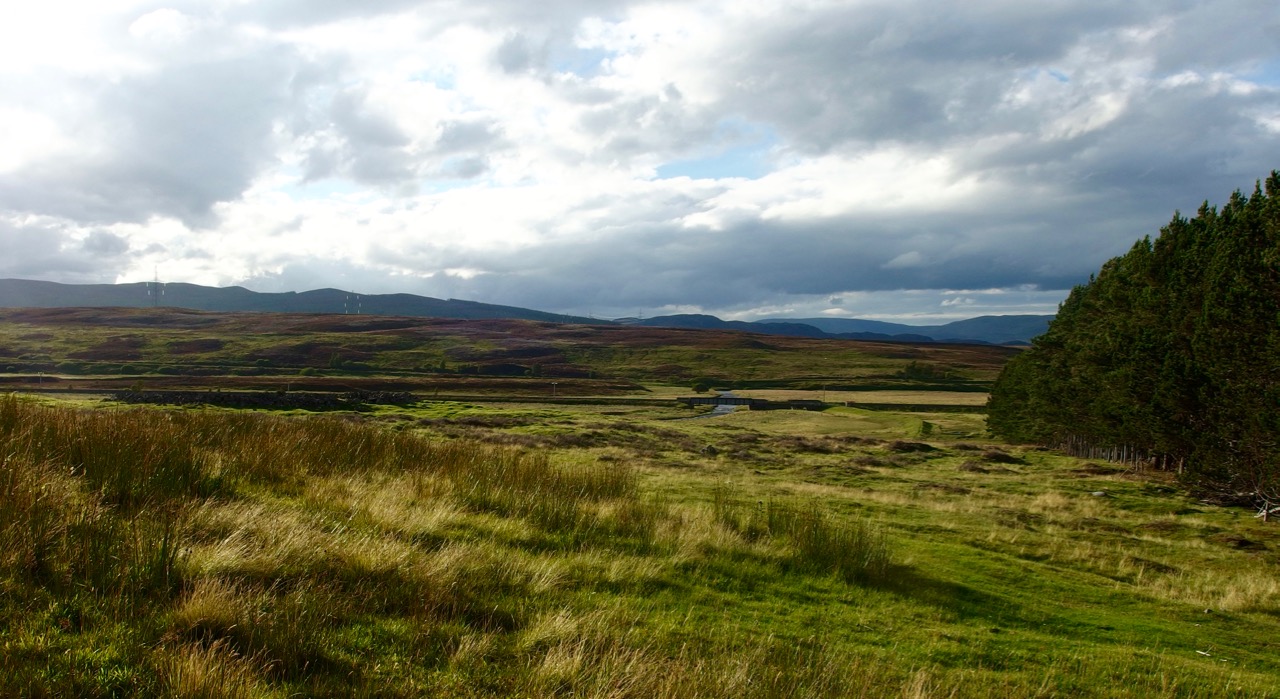 Road Tripping the Scottish Highlands - Two Feet, One World